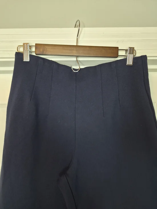 Banana Republic Navy Cropped Bootcut Pullon Pants Medium Petite - Picture 3 of 8